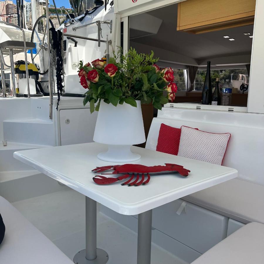 Red Sail Hotel Monte Carlo Ngoại thất bức ảnh